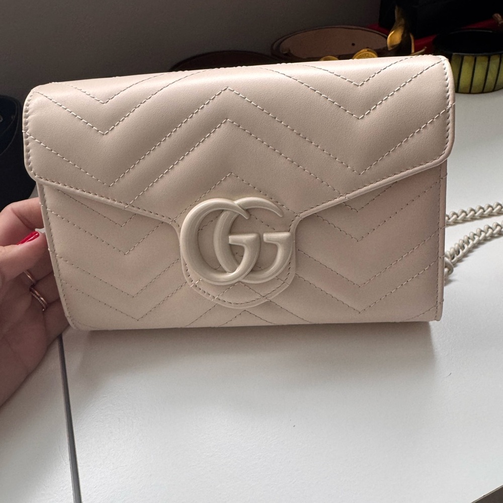 Gucci Quilted Marmont Leather Wallet on Chain - White